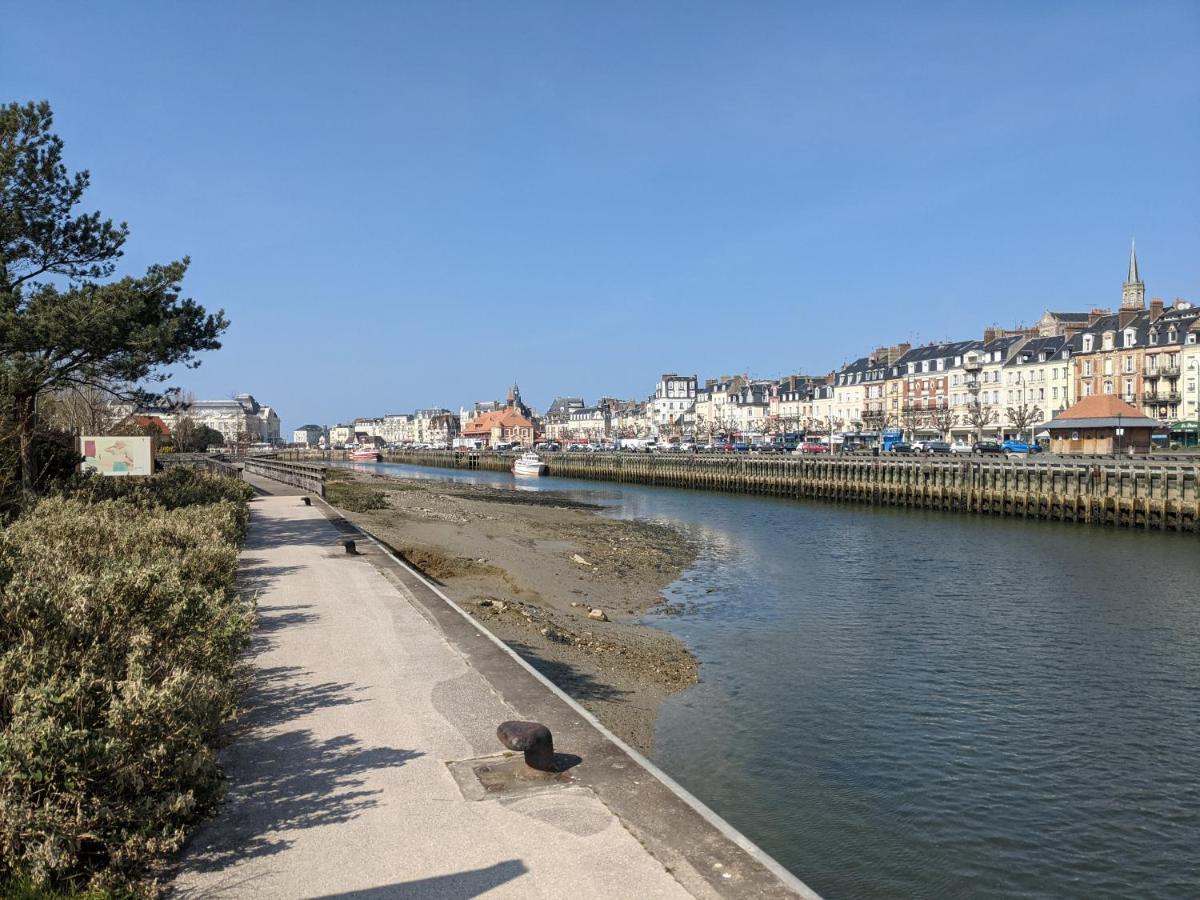 We Sea Apartment Deauville Exterior photo
